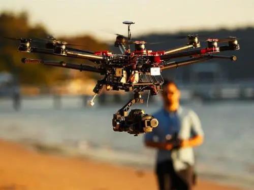 無(wú)人機(jī)的無(wú)線通信鏈路系統(tǒng)說(shuō)明(圖1) 無(wú)人機(jī)的無(wú)線通信鏈路系統(tǒng)說(shuō)明(圖1)